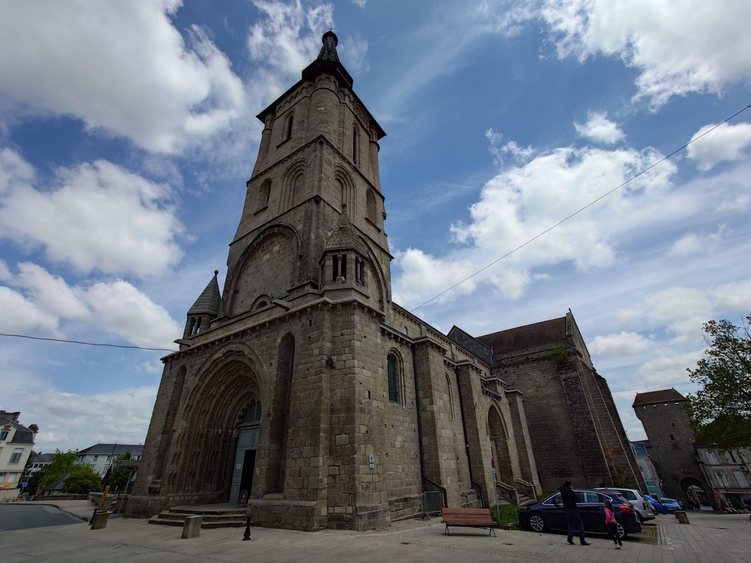 L’Église Notre-Dame à La Souterraine : une légende sur le Chemin de Saint-Jacques de Compostelle