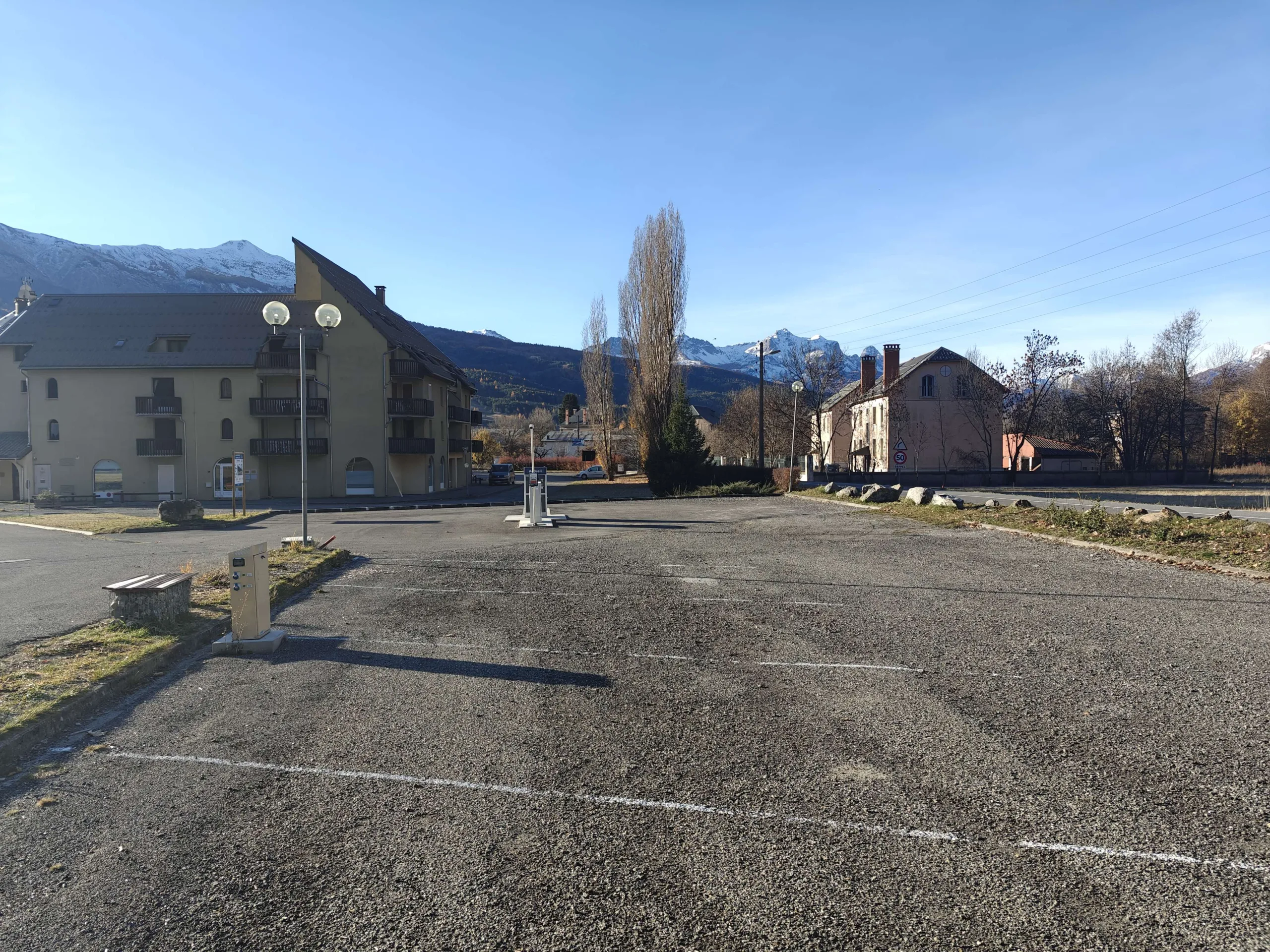 Aire de services de Jausiers pour camping-cars/vans : entre Barcelonnette et Val d’Oronaye