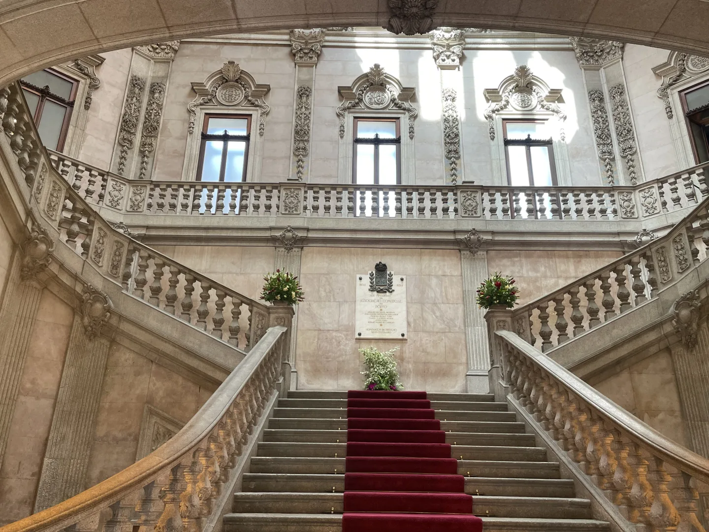 Escalier d'honneur du Palácio da Bolsa